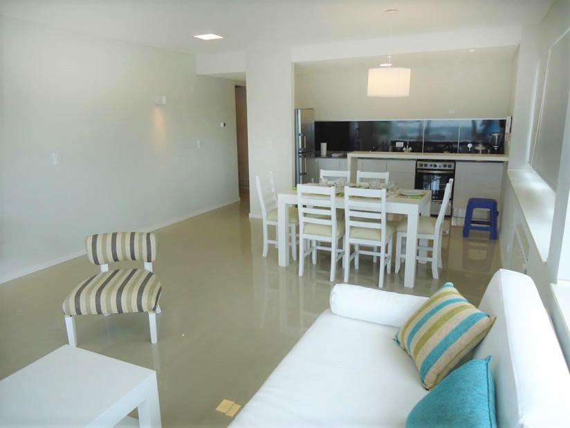 Hotel Tejas Rojas Villa Gesell Buitenkant foto
