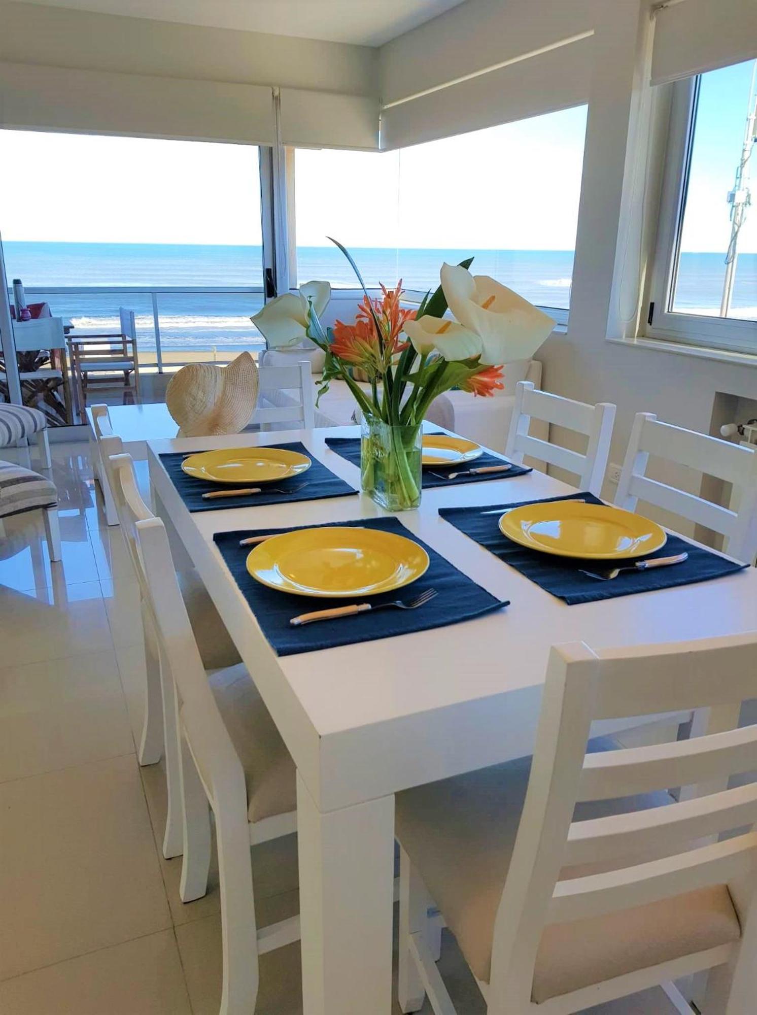 Hotel Tejas Rojas Villa Gesell Buitenkant foto