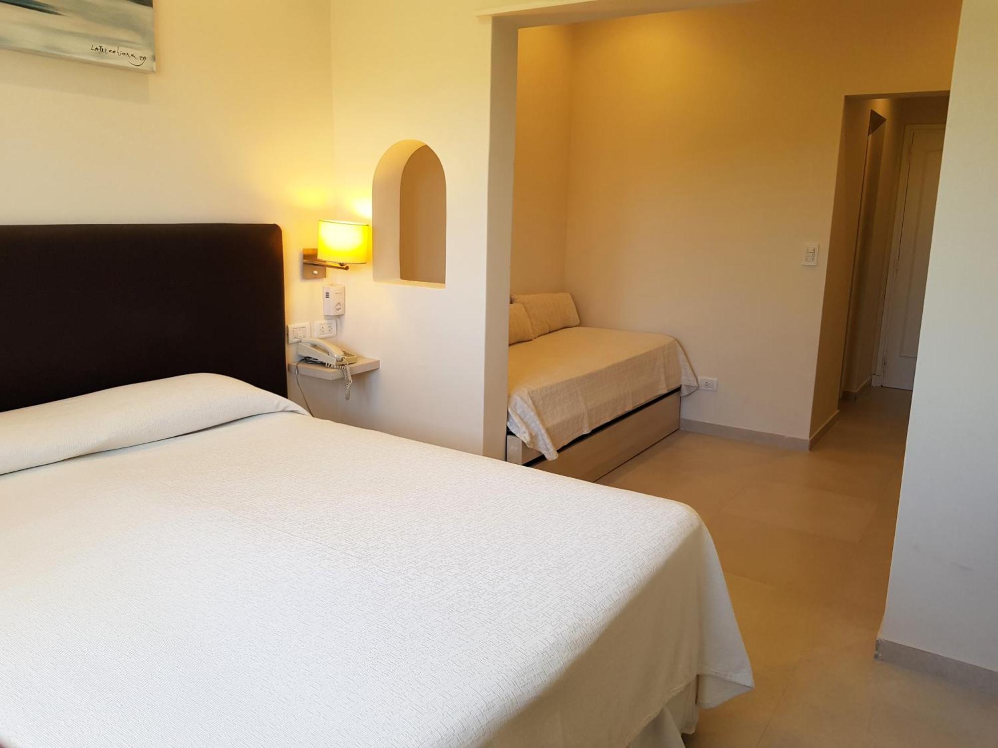 Hotel Tejas Rojas Villa Gesell Buitenkant foto