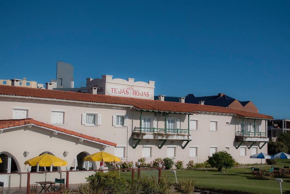 Hotel Tejas Rojas Villa Gesell Buitenkant foto